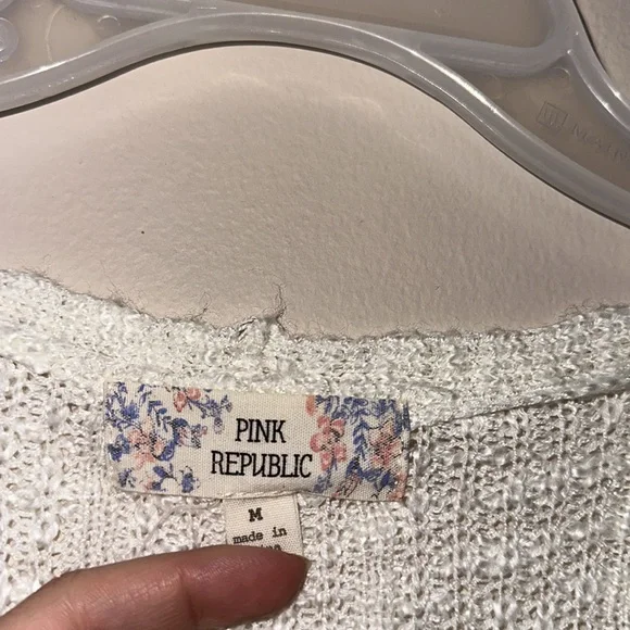 Pink Republic White Knit Sweater Size Medium - Picture 5 of 7